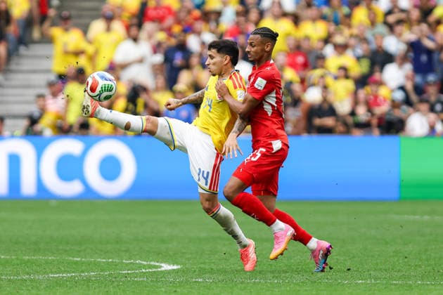 Switzerland v Colombia: Round of 16 - FIFA World Cup, WM, Weltmeisterschaft, Fussball 2026 Gustavo Puerta 14 of Colombia controls the ball while challenged by Djibril Sow 15 of Switzerland during the FIFA World Cup 2026 round of 16 match between Switzerland and Colombia at BC Place Stadium in Vancouver, British Columbia, Canada, on July 7, 2026. Vancouver British Columbia Canada  Copyright: xIndrawanxKumalax originalFilename:kumala-thefifaw260707_npp6e.jpg
