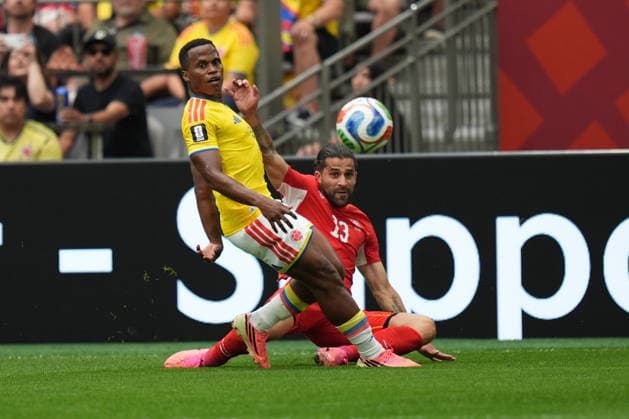 Colombia v Switzerland Round of 16 - FIFA Worl Cup 2026 Jhon Arias 11 of Colombia national team, Nationalteam and Ricardo Rodriguez 13 of Switzerland national team battle for the ball during the FIFA World Cup, WM, Weltmeisterschaft, Fussball 2026 Round of 16 match between Colombia and Switzerland at BC Place Stadium. on July 7, 2026, in Vancouver, Canada. (Photo by Leonardo Ramirez Eyepix Group) Copyright: xLeonardoxRamirez xEyepixxGroupx LR07072026-93