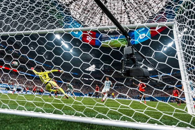 July 7, 2026, Atlanta, Georgia, USA: Argentina forward Lionel Messi (10) celebrates after scoring a goal against Egypt during their World Cup: Round of 16 match at Atlanta Stadium in ATLANTA, Georgia. Argentina defeats Egypt 3:2 in regulation play. Atlanta USA - ZUMAa161 20260707_aaa_a161_342 Copyright: xWalterxArcex xGMGx