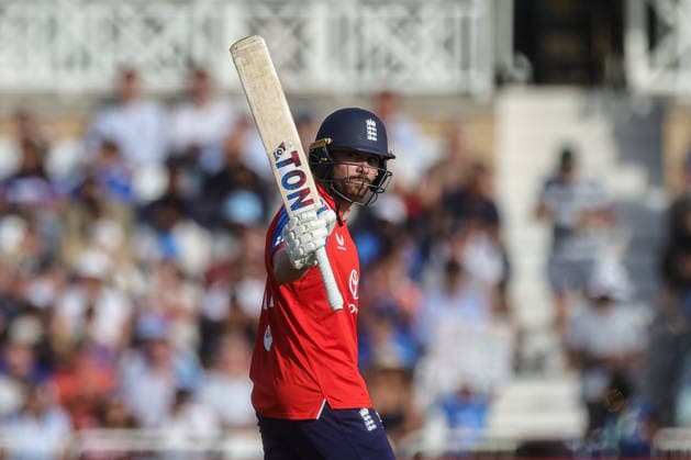 England v India - 3rd Vitality IT20 Phil Salt of England celebrates a half-century during the Third Vitality T20 international match, Länderspiel, Nationalmannschaft between England and India at Trent Bridge in Nottingham, United Kingdom, on July 7, 2026. Nottingham Nottinghamshire United Kingdom  Copyright: xNewsxImagesx originalFilename:cosgrove-thirdvit260707_npA56.jpg