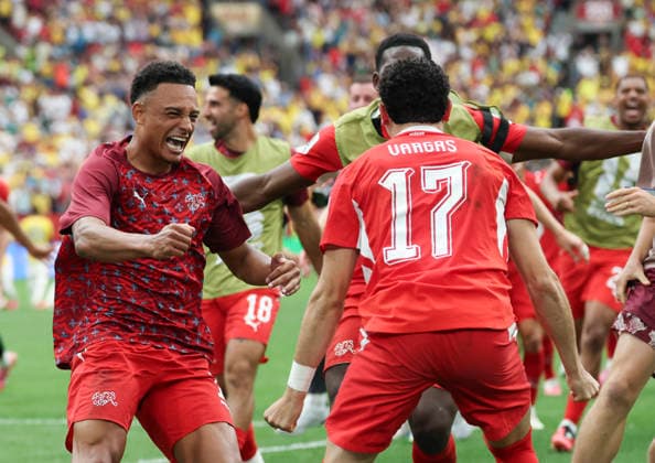 (260708) -- VANCOUVER, July 8, 2026 -- Players of Switzerland celebrate victory after the penalty shootout of the round of 16 match between Switzerland and Colombia at the 2026 FIFA World Cup, WM, Weltmeisterschaft, Fussball at BC Place Vancouver in Vancouver, Canada, on July 7, 2026. (Photo by Xinhua) (SP)CANADA-VANCOUVER-FOOTBALL-FIFA WORLD CUP-ROUND OF 16-SUI VS COL ZouxZheng 