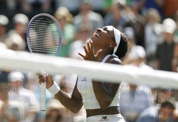 Tennis: Wimbledon championships Coco Gauff of the United States celebrates winning the women s singles quarterfinal match against her compatriot Jessica Pegula at the Wimbledon tennis tournament in London on July 7, 2026.  A14AA0005622086P