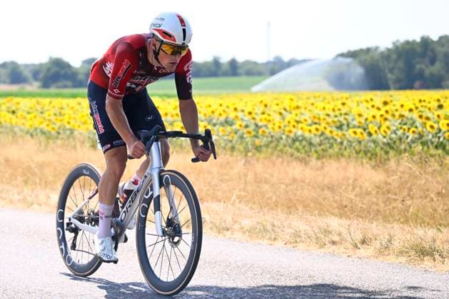 Tour de France 2026 Stage 5 PAU, FRANCE - JULY 08 : Veistroffer Baptiste (FRA) of Lotto - Intermarche during stage 5 of the 113rd edition of Tour de France an UCI World Tour 2.UWT cycling road race stage for Men Elite of 158 km with start in Lannemezan and finish in Pau on July 8, 2026 in Pau, France, 08 07 2026 Pau France  Copyright: xTomasxSiskx