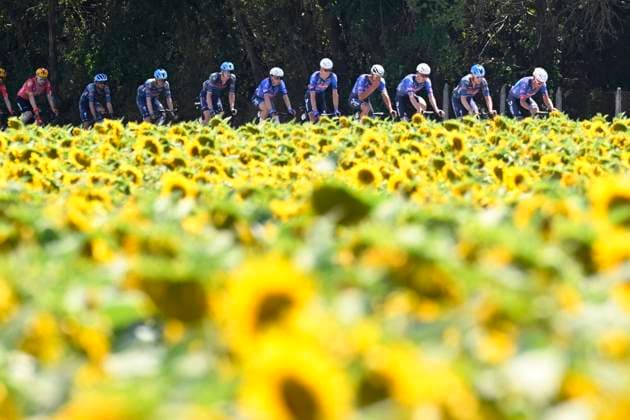 Tour de France 2026 Stage 5 PAU, FRANCE - JULY 08 : riders of team Alpecin-Premier Tech, riders of team Soudal - Quick Step during stage 5 of the 113rd edition of Tour de France an UCI World Tour 2.UWT cycling road race stage for Men Elite of 158 km with start in Lannemezan and finish in Pau on July 8, 2026 in Pau, France, 08 07 2026 ( Motordriver Kurt Vandenborre - Pau France  Copyright: xTomasxSiskx