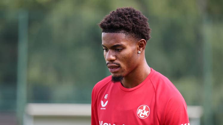 08.07.2026, xrekx, Fussball 2.Bundesliga, 1.FC Kaiserslautern - Training v.l. Kelven Frees (1.FC Kaiserslautern) (DFL DFB REGULATIONS PROHIBIT ANY USE OF PHOTOGRAPHS as IMAGE SEQUENCES and or QUASI-VIDEO) Kaiserslautern *** July 8, 2026, xrekx, Soccer 2. Bundesliga, 1 FC Kaiserslautern Training vs. Kelven Frees 1 FC Kaiserslautern DFL DFB REGULATIONS PROHIBIT ANY USE OF PHOTOGRAPHS AS IMAGE SEQUENCES AND OR QUASI-VIDEO Kaiserslautern