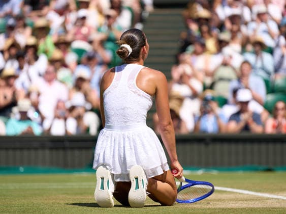 2026 Wimbledon, July 08, Quarterfinal LONDON, - JULY 8: Marta Kostyuk of Ukraine celebrates match point against Jasmine Paolini of Italy during the 2026 Wimbledon, July 08, Quarterfinal at The all England club, Wimbledon on July 8, 2026 in London, GBR. London The all England club, Wimbledon GBR Copyright: xPeterxvanxdenxBerg ISIxPhotosx 9471