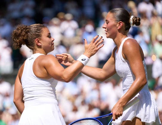 2026 Wimbledon, July 08, Quarterfinal LONDON, - JULY 8: Marta Kostyuk of Ukraine at the net withJasmine Paolini of Italy after the 2026 Wimbledon, July 08, Quarterfinal at The all England club, Wimbledon on July 8, 2026 in London, GBR. London The all England club, Wimbledon GBR Copyright: xPeterxvanxdenxBerg ISIxPhotosx 9471