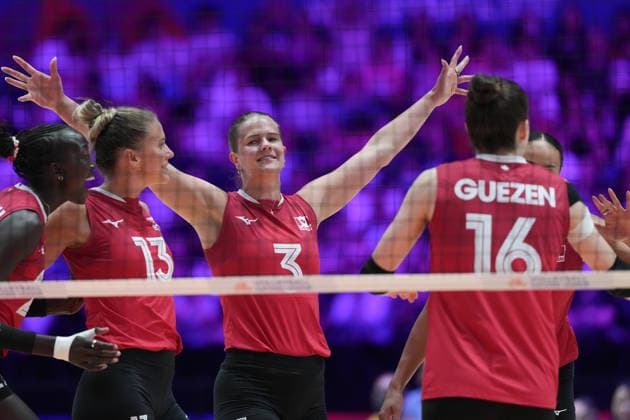 Volleyball Nations League Hong Kong 2026 - Day 1 Team Canada during the match between Canada and China at Volleyball Nations League Hong Kong 2026 on July 8, 2026 in Hong Kong. (Photo by Ellan Mad Nexpher Images) Hong Kong