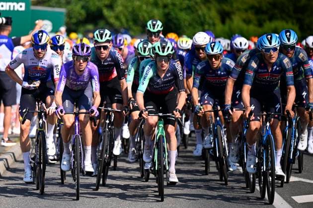 Tour de France 2026 Stage 5 PAU, FRANCE - JULY 08 : rider of team Jayco AlUla during stage 5 of the 113rd edition of Tour de France an UCI World Tour 2.UWT cycling road race stage for Men Elite of 158 km with start in Lannemezan and finish in Pau on July 8, 2026 in Pau, France, 08 07 2026 ( Motordriver Kurt Vandenborre - Pau France  Copyright: xTomasxSiskx
