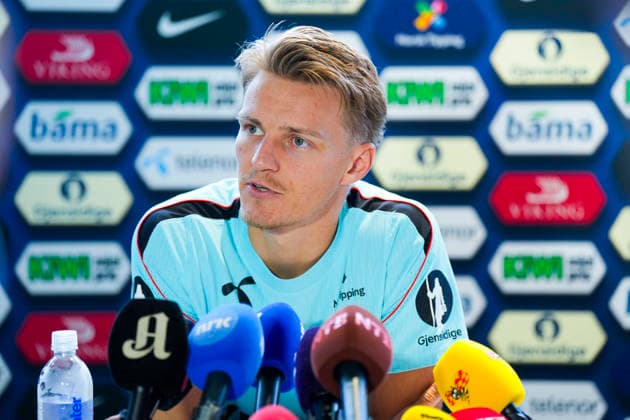 World Cup 2026 Fort Lauderdale, Florida , USA 20260708. Norway s Martin odegaard during a press conference, PK, Pressekonferenz with the Norway men s national football team at Inter Miami CF Stadium. Photo: Fredrik Varfjell NTB Fort Lauderdale, Florida United States EDITORIAL USE ONLY. RESTRICTED USE FOR BETTING COMPANIES Ref:_SPOCR99JHmx0QU.jpg *** 2026 World Cup, Fort Lauderdale, Florida, USA 20260708 Norway s Martin Ødegaard during a press conference with the Norway men s national soccer team at Inter Miami CF Stadium. Photo: Fredrik Varfjell, NTB. Fort Lauderdale, Florida, United States. EDITORIAL USE ONLY. RESTRICTED USE FOR BETTING COMPANIES.  Copyright: xFredrikxVarfjellx xNTBx