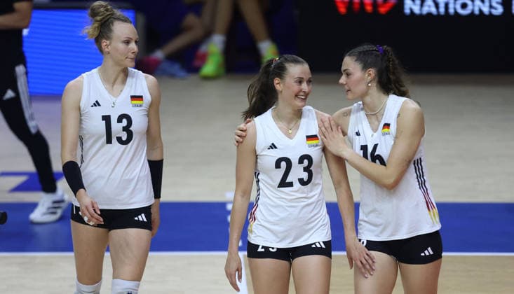 08.07.2026 Belgrade(Serbia) Czechia Czech Republic-Germany Nations League women s volleyball Emilia Weske(L),Sarah Straube(C),Anastasia Cekulaev(R) Germany :