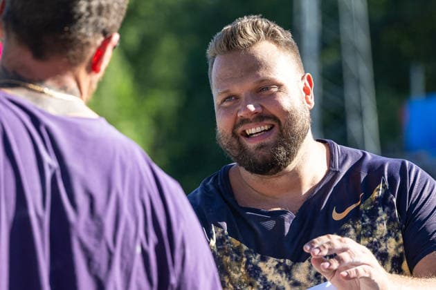 260708 Daniel Stahl Sparvägens FK jublar efter herrarnas diskus under friidrottstävlingen Folksam Grand Prix den 8 juli 2026 i Karlstad. *** July 8, 2026: Daniel Stahl of Sparvägens FK celebrates after the men’s discus throw at the Folksam Grand Prix track and field meet on July 8, 2026, in Karlstad  Copyright: FREDRIKxKARLSSON BB260708FK032