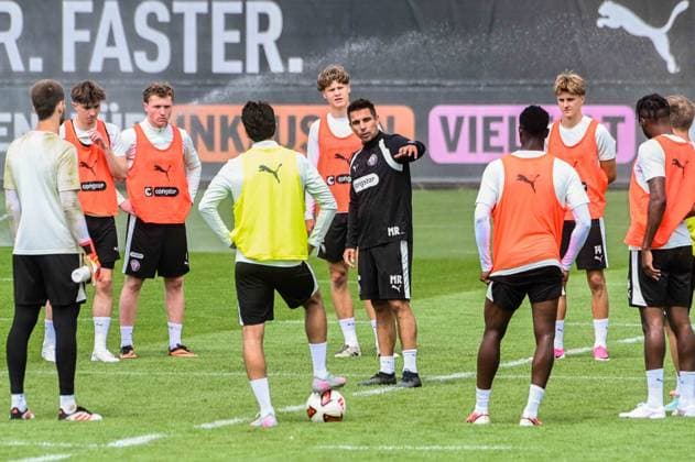 Football, 2nd Bundesliga, FC St. Pauli, Training