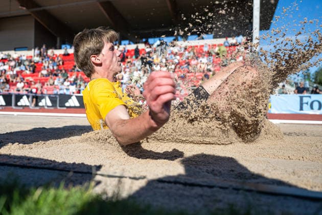 260708 Joakim Hellbratt Huddinge AIS deltar i herrarnas längdhopp under friidrottstävlingen Folksam Grand Prix den 8 juli 2026 i Karlstad. *** July 8, 2026: Joakim Hellbratt of Huddinge AIS will compete in the men’s long jump at the Folksam Grand Prix track and field meet on July 8, 2026, in Karlstad  Copyright: FREDRIKxKARLSSON BB260708FK038