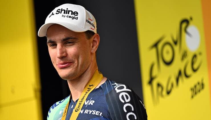 Dutch Olav Kooij of Decathlon CMA CGM Team celebrates on the podium after winning stage 5 of the 2026 Tour de France cycling race, a stage of 158km from Lannemezan to Pau, on Wednesday 08 July 2026. The 113th edition of the Tour de France starts on Saturday 4 July in Barcelona, Spain, and will finish in Paris, France on the 26th of July. JASPERxJACOBS  x180730081x