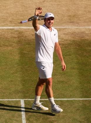 Arthur Fery celebrates victory during his Quarter-Final match Wimbledon Tennis Championships, Day 10, The All England Lawn Tennis and Croquet Club, London, UK - 08 Jul 2026London The All England Lawn Tennis and United Kingdom  Copyright: xEllaxLing Shutterstockx 16978035g