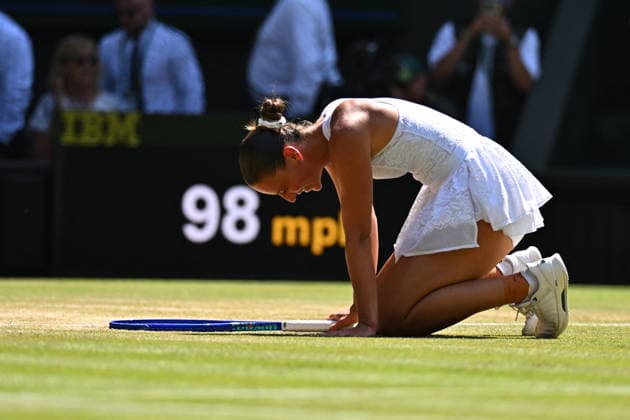 2026 Wimbledon - Marta Kostyuk Marta Kostyuk (UKR) during her quarter final round match at the 2026 Wimbledon Championships at the AELTC in London, GREAT BRITAIN, on JULY 8, 2026. Photo by Corinne Dubreuil ABACAPRESS.COM LONDON United Kingdom  Copyright: xDubreuilxCorinne ABACAx