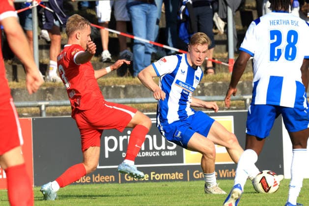 DEU, DFL, Testspiel, Lichtenberg 47 vs. Hertha BSC, 08.07.2026, Berlin, Berlin, DEU, DFL, Testspiel, Lichtenberg 47 vs. Hertha BSC, Philip Einsiedel (Lichtenberg47 3), Julian Eitschberger (Hertha BSC Berlin 2) DFL - regulations prohibit any use of Photographs as image sequences and or quasi-video *** DEU, DFL, Friendly Match, Lichtenberg 47 vs. Hertha BSC, July 8, 2026, Berlin, Berlin, DEU, DFL, Friendly Match, Lichtenberg 47 vs. Hertha BSC, Philip Einsiedel (Lichtenberg 47) 3, Julian Eitschberger (Hertha BSC Berlin) 2. DFL regulations prohibit any use of photographs as image sequences and or quasi-video. Nordphotox xEngler nph00076