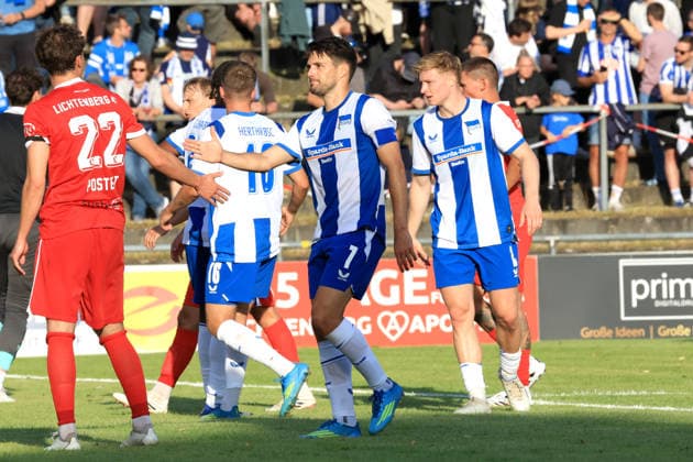 DEU, DFL, Testspiel, Lichtenberg 47 vs. Hertha BSC, 08.07.2026, Berlin, Berlin, DEU, DFL, Testspiel, Lichtenberg 47 vs. Hertha BSC, Lionel Salla (Lichtenberg47 22), Hertha-Spielerkreis, Josip Brekalo (Hertha BSC Berlin 7), Julian Eitschberger (Hertha BSC Berlin 2) DFL - regulations prohibit any use of Photographs as image sequences and or quasi-video *** GER, DFL, Friendly Match, Lichtenberg 47 vs. Hertha BSC, July 8, 2026, Berlin, Berlin, GER, DFL, Friendly Match, Lichtenberg 47 vs. Hertha BSC, Lionel Salla Lichtenberg47 22, Hertha Players, Josip Brekalo Hertha BSC Berlin 7, Julian Eitschberger Hertha BSC Berlin 2. DFL regulations prohibit any use of photographs as image sequences and or quasi-video. Nordphotox xEngler nph00076