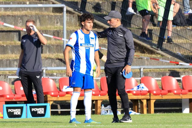 DEU, DFL, Testspiel, Lichtenberg 47 vs. Hertha BSC, 08.07.2026, Berlin, Berlin, DEU, DFL, Testspiel, Lichtenberg 47 vs. Hertha BSC, Cheftrainer Stefan Leitl (Hertha BSC Berlin), Kian Todorovic (Hertha BSC Berlin 36) DFL - regulations prohibit any use of Photographs as image sequences and or quasi-video *** DEU, DFL, Friendly Match, Lichtenberg 47 vs. Hertha BSC, July 8, 2026, Berlin, Berlin, DEU, DFL, Friendly Match, Lichtenberg 47 vs. Hertha BSC, Head Coach Stefan Leitl, Hertha BSC Berlin, Kian Todorovic, Hertha BSC Berlin 36. DFL regulations prohibit any use of photographs as image sequences and or quasi-video. Nordphotox xEngler nph00076
