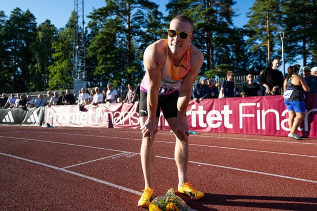 260708 Henrik Larsson IF Göta Karlstad deppar efter herrarnas 200 meter under friidrottstävlingen Folksam Grand Prix den 8 juli 2026 i Karlstad. *** July 8, 2026: Henrik Larsson of IF Göta Karlstad looks dejected after the men’s 200-meter race at the Folksam Grand Prix track and field meet on July 8, 2026, in Karlstad  Copyright: FREDRIKxKARLSSON BB260708FK091