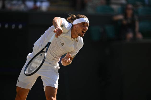 2026 Wimbledon - Alexander Zverev Alexander Zverev (GER) during his quarter final round match at the 2026 Wimbledon Championships at the AELTC in London, GREAT BRITAIN, on JULY 8, 2026. Photo by Corinne Dubreuil ABACAPRESS.COM London United Kingdom  Copyright: xDubreuilxCorinne ABACAx