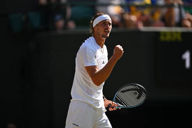 2026 Wimbledon - Alexander Zverev Alexander Zverev (GER) during his quarter final round match at the 2026 Wimbledon Championships at the AELTC in London, GREAT BRITAIN, on JULY 8, 2026. Photo by Corinne Dubreuil ABACAPRESS.COM London United Kingdom  Copyright: xDubreuilxCorinne ABACAx