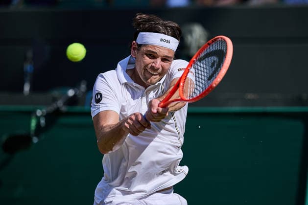 July 8, 2026, London, London, Great Britain: Taylor Fritz of United States returns with backhand during The Championships Wimbledon , 8.7.2026 in London (All England Lawn Tennis and Croquet Club), Great Britain Tennis 2026: Grand Slam: The Championships Wimbledon: 10th Day: Quarterfinal: ZVEREV 6:4 6:4 6:2 FRITZ  - ZUMAs343 20260708_zsp_s343_111 Copyright: xMathiasxSchulzx