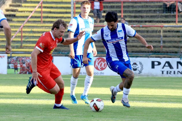 DEU, DFL, Testspiel, Lichtenberg 47 vs. Hertha BSC, 08.07.2026, Berlin, Berlin, DEU, DFL, Testspiel, Lichtenberg 47 vs. Hertha BSC, Jonas Schmidt (Lichtenberg47 21), Kevin Sessa (Hertha BSC Berlin 8) DFL - regulations prohibit any use of Photographs as image sequences and or quasi-video *** DEU, DFL, Friendly Match, Lichtenberg 47 vs. Hertha BSC, July 8, 2026, Berlin, Berlin, DEU, DFL, Friendly Match, Lichtenberg 47 vs. Hertha BSC, Jonas Schmidt (Lichtenberg 47) 21, Kevin Sessa (Hertha BSC Berlin) 8. DFL regulations prohibit any use of photographs as image sequences and or quasi-video. Nordphotox xEngler nph00076