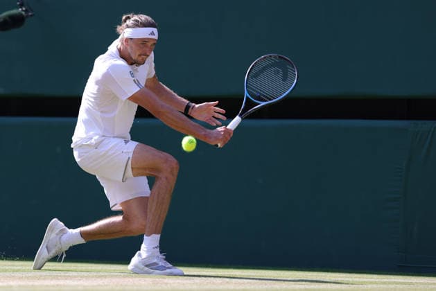 Alexander Zverev, GER, during quarterfinals of 2026 All England Lawn Tennis Championships at Wimbledon, mens singles, London, 08 07 2026; - *** Alexander Zverev, GER, during the quarterfinals of the 2026 All England Lawn Tennis Championships at Wimbledon, men s singles, London, July 8, 2026 
