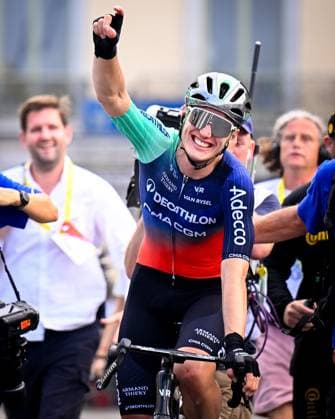 Tour de France 2026 Stage 5 PAU, FRANCE - JULY 08 : Kooij Olav (NED) of Decathlon CMA CGM Team after winning during stage 5 of the 113rd edition of Tour de France an UCI World Tour 2.UWT cycling road race stage for Men Elite of 158 km with start in Lannemezan and finish in Pau on July 8, 2026 in Pau, France, 08 07 2026  Copyright: xTomasxSiskx