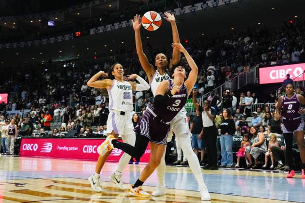 July 8, 2026, Toronto, On, CAN: Toronto Tempo guard Marina Mabrey (3) is fouled as she drives past Golden State Valkyries Kiah Stokes (41) and Veronica Burton (22) during first half WNBA, Basketball Damen, USA basketball action in Toronto on Wednesday, July 8, 2026. Canada News - July 8, 2026  - ZUMAc35_ 20260708_zaf_c35_052 Copyright: xChrisxYoungx