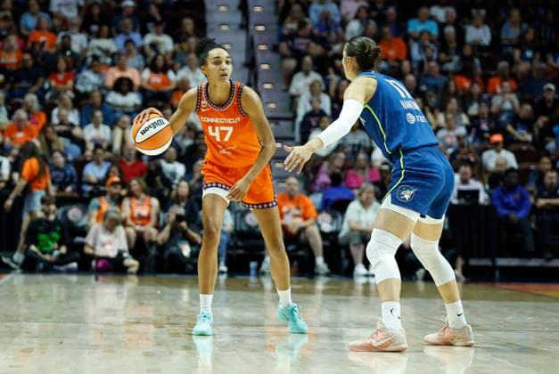 UNCASVILLE, CT - JULY 08: Leila Lacan 47 of the Connecticut Sun defended by Eliska Hamzova 11 of the Minnesota Lynx during the WNBA, Basketball Damen, USA game between Minnesota Lynx and Connecticut Sun on July 8, 2026, at Mohegan Sun Arena in Uncasville, CT. (Photo by M. Anthony Nesmith Icon Sportswire) WNBA: JUL 08 Minnesota Lynx at Connecticut Sun EDITORIAL USE ONLY Icon26070801