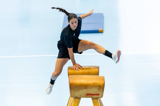 08.07.2026, GER, Handball, Frauen, Saison 2026 2027, Alsco 1.Bl, Thueringer HC Trainingseinheit Saisonvorbereitung Luca Csikos Start in die Saisonvorbereitung mit einem Hallentraining in der Heimhalle Heimspielstätte mit einen traditionellen Spiel des Thüringer HC, organisiert durch das Trainerduo. 99947 Bad Langensalza Salza Halle Sporthalle Mehrz Thüringen Deutschland *** July 8, 2026, GER, Handball, Women, 2026–2027 Season, Alsco 1 Bl, Thuringer HC Training Session for Season Preparation Luca Csikos Kicks Off Season Preparation with an Indoor Training Session at the Home Arena, the Home Venue for a Traditional Match of the Thuringer HC, Organized by the Coaching Duo 99947 Bad Langensalza Salza Hall, Mehrz Sports Hall, Thuringia, Germany