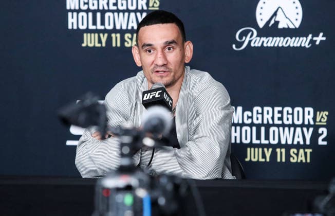 UFC 329 press conference, PK, Pressekonferenz T-Mobile Arena, Las Vegas, Nevada, United States 8 7 2026 Max Holloway Max Holloway 8 7 2026  Copyright: xTomxHoganx-xHoganphotos.comx916x947x8354xtomhoganphotos@gmail.comx McgregorHollowayMediaDay_Hoganphotos16023