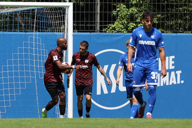 09.07.2026, xrekx, Fussball Testspiel , Karlsruher SC - SGV Freiberg v.l. Torjubel nach dem Tor zum celebrating the goal celebrate 2:2 durch Meghon Valpoort (SGV Freiberg) (DFL DFB REGULATIONS PROHIBIT ANY USE OF PHOTOGRAPHS as IMAGE SEQUENCES and or QUASI-VIDEO) Karlsruhe *** July 9, 2026, xrekx, Soccer Friendly Match, Karlsruher SC vs. SGV Freiberg: Goal celebration after Meghon Valpoort of SGV Freiberg scored the 2-2 goal. DFL and DFB regulations prohibit any use of photographs as image sequences and or quasi-video. Karlsruhe