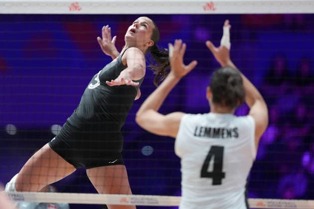 RECORD DATE NOT STATED Volleyball Nations League Hong Kong 2026 - Day 2 Kiera Van Ryk (No.3) from team Canada and Nathalie Lemmens (No.4) from Belgium during the match between Canada and Belgium at Volleyball Nations League Hong Kong 2026 on July 9, 2026 in Hong Kong. (Photo by Ellan Mad Nexpher Images) Hong Kong