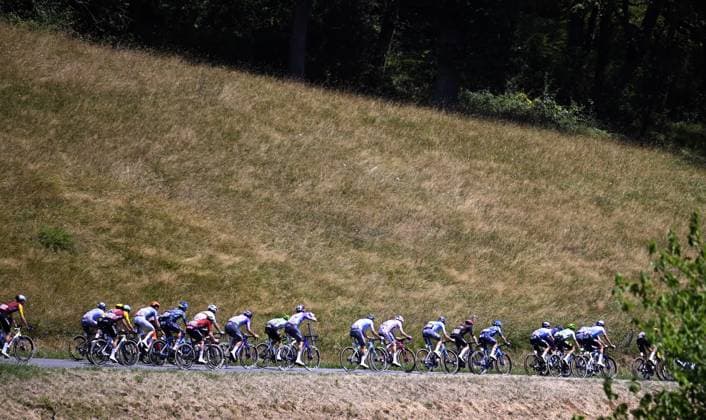The pack of riders pictured in action during stage 6 of the 2026 Tour de France cycling race, a stage of 186 km from Pau to Gavarnie-Gedre, on Thursday 09 July 2026. The 113th edition of the Tour de France starts on Saturday 4 July in Barcelona, Spain, and will finish in Paris, France on the 26th of July. POOLxTOMASxSISK  x180777019x