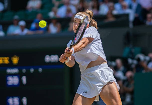 Tennis - Wimbledon Championship 2026 - Day 11 LONDON, ENGLAND - Thursday, July 9, 2026: Karolina Muchova (CZE) during the Ladies Singles Semi-Final match on Day Eleven of The Championships Wimbledon 2026 at the All England Lawn Tennis and Croquet Club. (Photo by Kirsten Holst Propaganda) LONDON All England Lawn Tennis and Croq GREATER LONDON ENGLAND  Copyright: xKirstenxHolstx 2026-07-09-004-Wimbledon_Day_11
