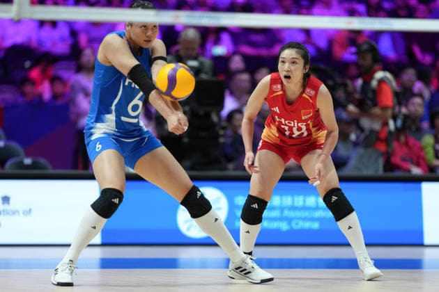 RECORD DATE NOT STATED Volleyball Nations League Hong Kong 2026 - Day 2 Gong Xiangyu (No.6), Wang Mengjie (No.18) from team China during the match between China and Ukraine at Volleyball Nations League Hong Kong 2026 on July 9, 2026 in Hong Kong. (Photo by Ellan Mad Nexpher Images) Hong Kong