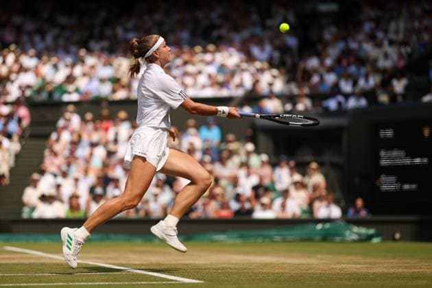 Karolina Muchova during her semi-final match Wimbledon Tennis Championships, Day 11, The All England Lawn Tennis and Croquet Club, London, UK - 09 Jul 2026London The All England Lawn Tennis and United Kingdom  Copyright: xEllaxLing Shutterstockx 16981022aj
