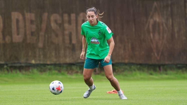 Wiktoria Zieniewicz (SV Werder Bremen) bei einer Trainingsübung, 09.07.2026, Bremen (Deutschland), Fussball, Google Pixel Frauen-Bundesliga, Trainingsauftakt SV Werder Bremen *** Wiktoria Zieniewicz of SV Werder Bremen during a training drill, July 9, 2026, Bremen, Germany, soccer, Google Pixel Women s Bundesliga, SV Werder Bremen s first training session of the season xobx