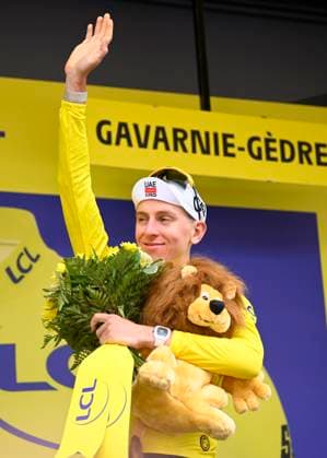 Tour de France 2026 Stage 6 GAVARNIE-CEDRE, FRANCE - JULY 09 : Pogacar Tadej (SLO) of UAE Team Emirates - XRG pictured with the yellow jersey during the podium ceremony of stage 6 of the 113rd edition of Tour de France an UCI World Tour 2.UWT cycling road race stage for Men Elite of 186 km with start in Pau and finish in Gavarnie-Cedre on July 9, 2026 in Gavarnie-Cedre, France, 09 07 2026 Gavarnie-Cedre France  Copyright: xTomasxSiskx
