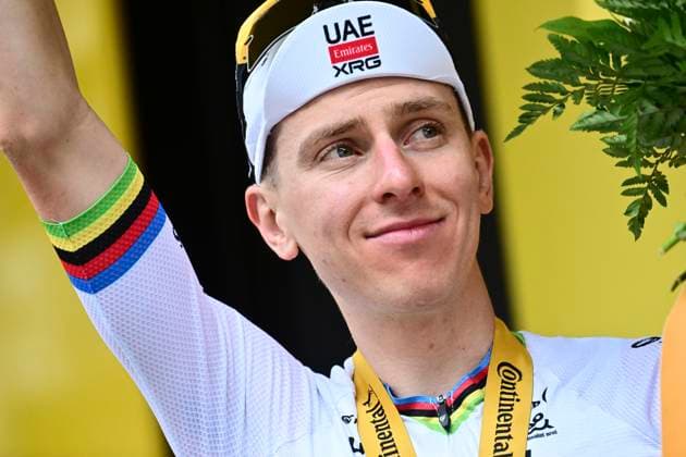 Tour de France 2026 Stage 6 GAVARNIE-CEDRE, FRANCE - JULY 09 : Pogacar Tadej (SLO) of UAE Team Emirates - XRG pictured during the podium ceremony of stage 6 of the 113rd edition of Tour de France an UCI World Tour 2.UWT cycling road race stage for Men Elite of 186 km with start in Pau and finish in Gavarnie-Cedre on July 9, 2026 in Gavarnie-Cedre, France, 09 07 2026 ( Motordriver Kurt Vandenborre - Gavarnie-Cedre France  Copyright: xPeterxDexVoechtx