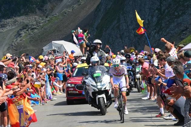 Tour de France 2026 Stage 6 GAVARNIE-CEDRE, FRANCE - JULY 09 : Pogacar Tadej (SLO) of UAE Team Emirates - XRG during stage 6 of the 113rd edition of Tour de France an UCI World Tour 2.UWT cycling road race stage for Men Elite of 186 km with start in Pau and finish in Gavarnie-Cedre on July 9, 2026 in Gavarnie-Cedre, France, 09 07 2026 ( Motordriver Kurt Vandenborre - Gavarnie-Cedre France  Copyright: xBernardxPaponx
