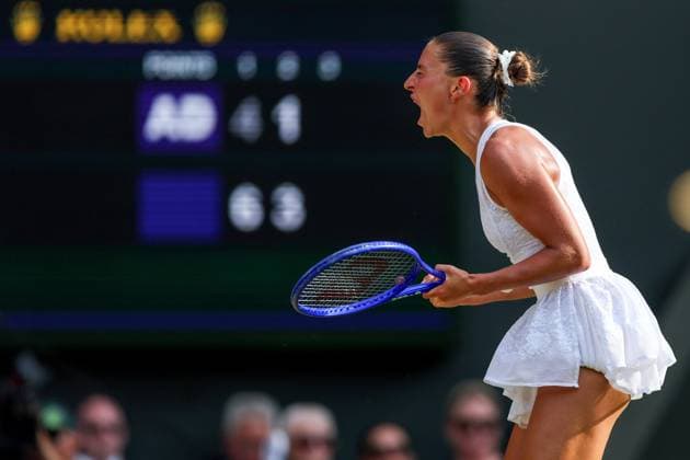 Marta Kostyuk celebrates during her semi final match Wimbledon Tennis Championships, Day 11, The All England Lawn Tennis and Croquet Club, London, UK - 09 Jul 2026London The All England Lawn Tennis and United Kingdom  Copyright: xKieranxMcManus Shutterstockx 16981024bn