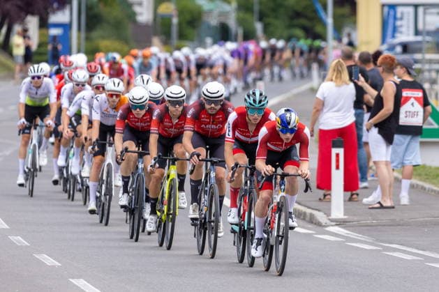 09.07.2026, Franz Josefs Höhe, AUT, Lidl Tour of Austria 2026, Etappe 2 von Bad Kleinkirchheim nach Franz Josefs Höhe Großglockner (188,8 km), im Bild das Feld mit Team Austria Peloton during the stage 2 from Bad Kleinkirchheim to Franz Josefs Höhe Großglockner (188,8 km) of the Tour of Austria. Franz Josefs Höhe, Austria on 2026 07 09. Pictures 2026, PhotoCredit: Johann Groder Foto:Eibner-Pressefoto Groder Franz Josefs Höhe *** July 9, 2026, Franz Josefs Höhe, Austria, Lidl Tour of Austria 2026, Stage 2 from Bad Kleinkirchheim to Franz Josefs Höhe, Großglockner, 188.8 km; pictured is the peloton with Team Austria during Stage 2 from Bad Kleinkirchheim to Franz Josefs Höhe, Großglockner, 188.8 km, of the Tour of Austria at Franz Josefs Höhe, Austria on July 9, 2026. Pictures from 2026. Photo credit: Johann Groder, Foto Eibner, Press Photo Groder, Franz Josefs Höhe  EP_gro