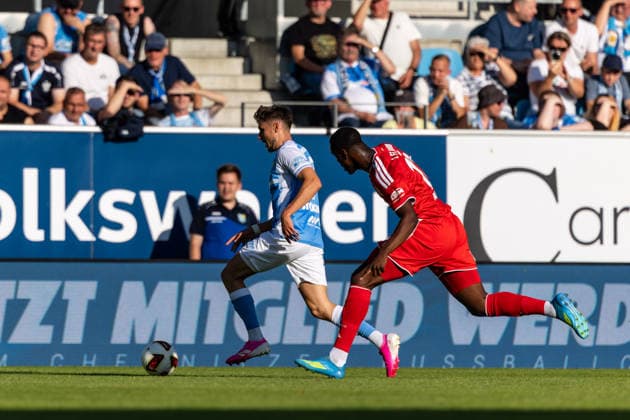 09.07.2026, GER, Testspiel, Saison 2026 2027), Chemnitz, Chemnitzer FC - 1. FC Union Berlin Tobias Stockinger (Chemnitzer FC 7) im Zweikampf gegen Ilyas Ansah (1. FC Union Berlin 10) (Nur 1. - 3. Liga: DFB DFL regulations prohibit any use of photographs as image sequences and or quasi-video) *** July 9, 2026, GER, Friendly Match, 2026–2027 Season, Chemnitz, Chemnitzer FC 1 vs. FC Union Berlin 1. Tobias Stockinger (Chemnitzer FC 7) in a tackle against Ilyas Ansah (FC Union Berlin 10). Only 1. 3rd League. DFB and DFL regulations prohibit any use of photographs as image sequences and or quasi-video. nordphotoxGmbHx xNachnamexFotograf nph00051