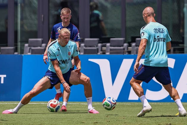 Sport Bilder des Tages FT LAUDERDALE, FL - JULY 09: Erling Haaland 9 of Norway is seen attending a Norway team training session prior to a FIFA World Cup, WM, Weltmeisterschaft, Fussball 26 Quarter-Final game between Norway and England on July 8, 2026 at the Inter Miami CF Stadium, Fort Lauderdale, Florida.(Photo by Chris Arjoon) SOCCER: JUL 09 FIFA World Cup 26 - Norway Training EDITORIAL USE ONLY Icon26070900000040