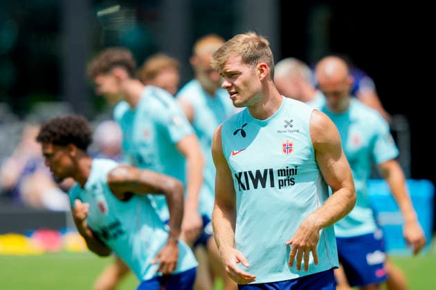 Fotball-VM 2026 Fort Lauderdale, Florida , USA 20260709. Norges Alexander Sorloth under en trening med Norges herrelandslag i fotball pa Inter Miami CF Stadium. Foto: Fredrik Varfjell NTB Fort Lauderdale, Florida USA EDITORIAL USE ONLY. RESTRICTED USE FOR BETTING COMPANIES Ref:_SPOgMHeBijw8Co.jpg *** 2026 FIFA World Cup, Fort Lauderdale, Florida, USA 20260709 Norway’s Alexander Sorloth during a training session with the Norwegian men’s national soccer team at Inter Miami CF Stadium. Photo: Fredrik Varfjell, NTB. Fort Lauderdale, Florida, USA. EDITORIAL USE ONLY. RESTRICTED USE FOR BETTING COMPANIES.  Copyright: xFredrikxVarfjellx xNTBx